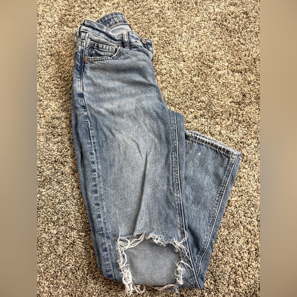 American Eagle Ripped Mom Jeans